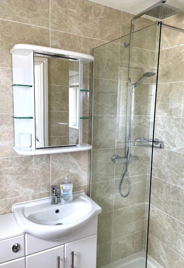 Sunny Corner, Padstow. Spacious 3 Bedrooms, 2.5 Bathrooms, Parking, Garden. Εξωτερικό φωτογραφία