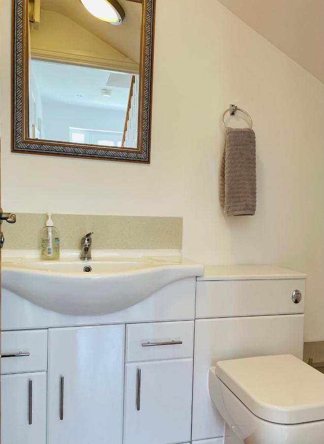 Sunny Corner, Padstow. Spacious 3 Bedrooms, 2.5 Bathrooms, Parking, Garden. Εξωτερικό φωτογραφία